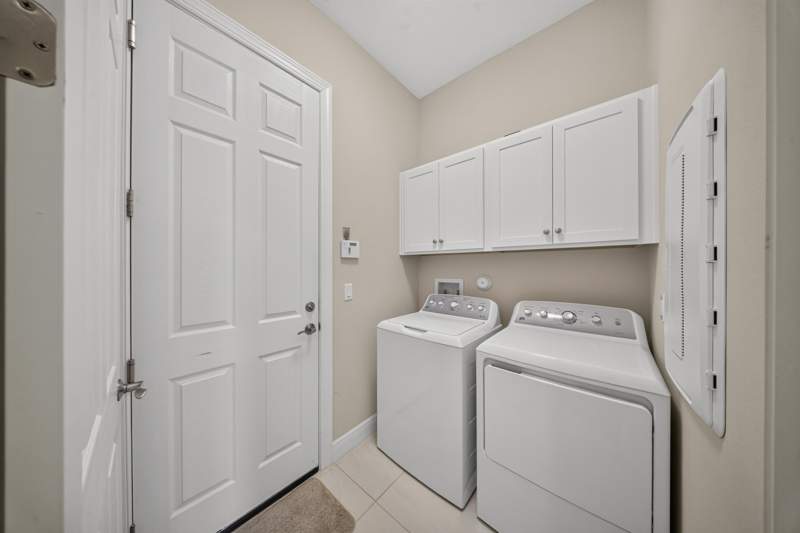 3 bedroom Single Family Residence at 25037 SW Alberti Way, Verano Pud No 1 Plat No 21 — photo 5