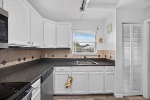 8196 SE Croft Court #I-6, Hobe Sound FL - photo 20 of 57
