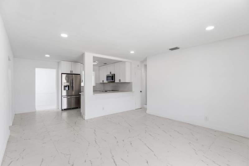 3 bedroom Single Family Residence at 1410 NW 1st Court, Rolling Green Ridge 1st Add, Boynton Beach — photo 4