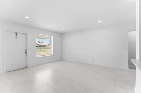 1410 NW 1st Court, Boynton Beach FL - photo 6 of 25