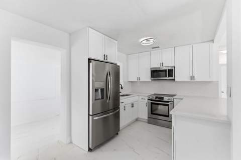 1410 NW 1st Court, Boynton Beach FL - photo 8 of 25
