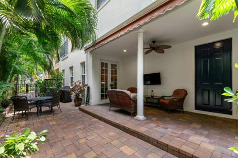 1057 E Heritage Club Circle, Delray Beach FL - photo 20 of 48