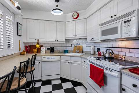 130 Lakeshore Drive #322, North Palm Beach FL - photo 13 of 20