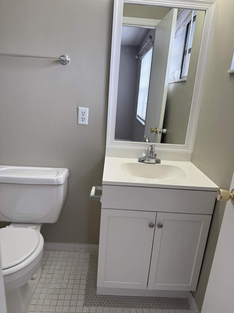 2 bedroom Condominium at 1409 Lake Avenue #6, Bent Palm Apts Condo, Lake Worth Beach — photo 5