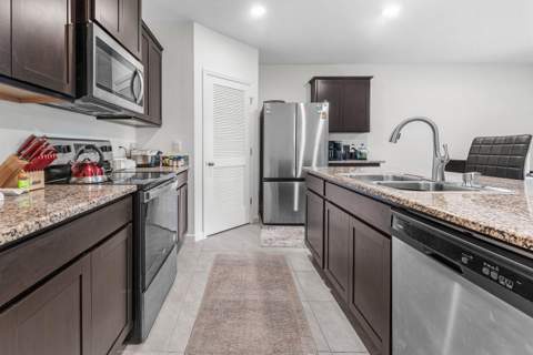 626 SW Ester Avenue, Port St. Lucie FL - photo 9 of 27