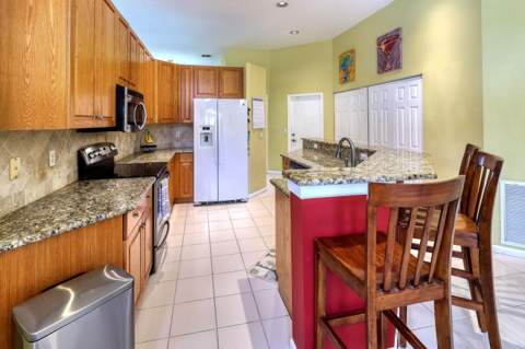 10303 NW 54th Place, Coral Springs FL - photo 7 of 32