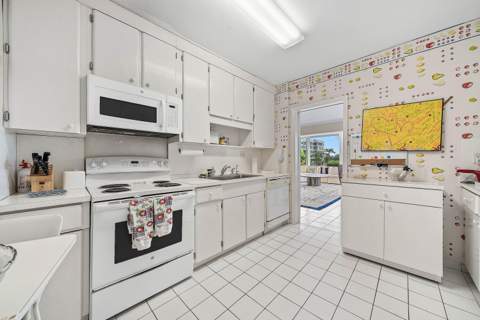 44 Cocoanut Row #222b, Palm Beach FL - photo 19 of 38