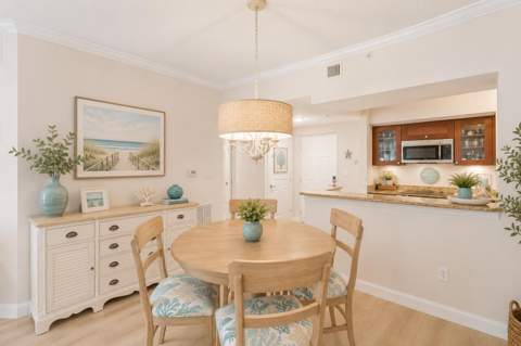 815 NW Flagler Avenue #201, Stuart FL - photo 8 of 51