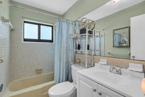 4159 NW 52nd Avenue, Lauderdale Lakes FL - photo 17 of 28