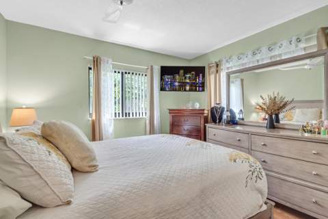 4159 NW 52nd Avenue, Lauderdale Lakes FL - photo 15 of 28
