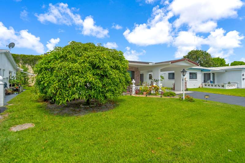 2 bedroom Single Family Residence at 4159 NW 52nd Avenue, Oakland Estates 7th Section, Lauderdale Lakes — photo 3