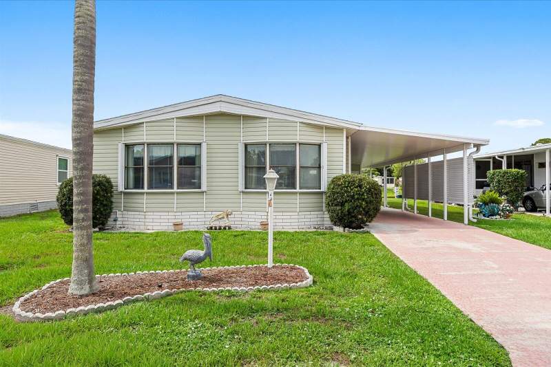 2 bedroom Manufactured Home at 484 Tropical Isles Circle #D-32, Tropical Isles, Fort Pierce — photo 2