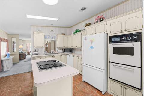 484 Tropical Isles Circle #D-32, Fort Pierce FL - photo 11 of 26