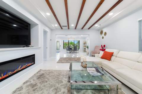 324 Bamboo Road, Palm Beach Shores FL - photo 18 of 46