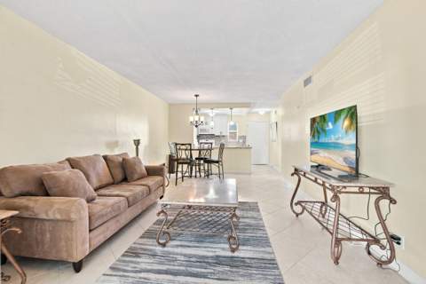 2223 NE 1st Court #101, Boynton Beach FL - photo 13 of 32