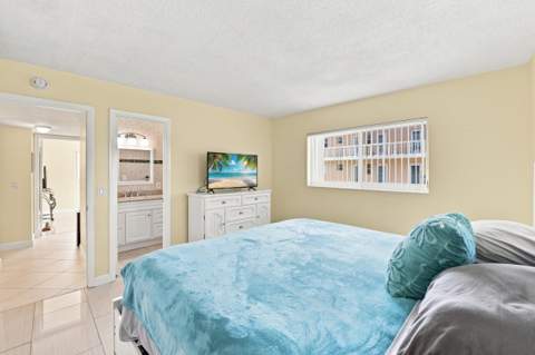 2223 NE 1st Court #101, Boynton Beach FL - photo 15 of 32