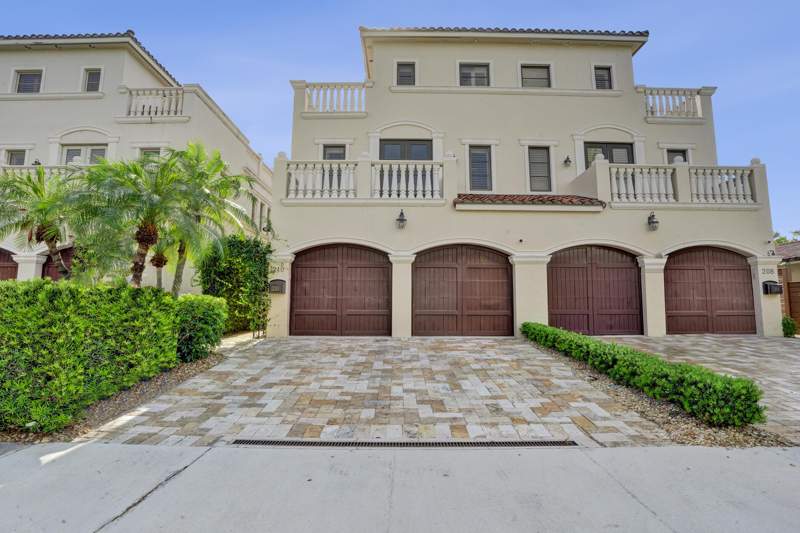 3 bedroom Townhouse at 210 Hendricks Isle, Victoria Isles, Fort Lauderdale — photo 2
