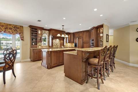 2700 NE 23rd Street, Pompano Beach FL - photo 10 of 49