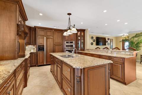 2700 NE 23rd Street, Pompano Beach FL - photo 12 of 49