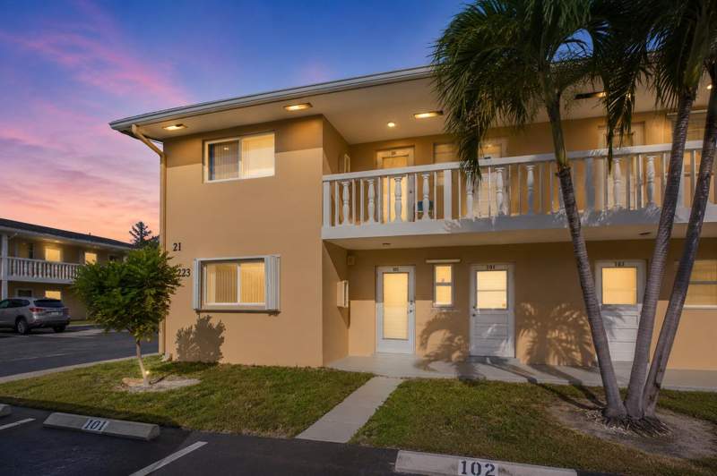 2 bedroom Condominium at 2223 NE 1st Court #101, Village Royale Condo 4, Boynton Beach — photo 3