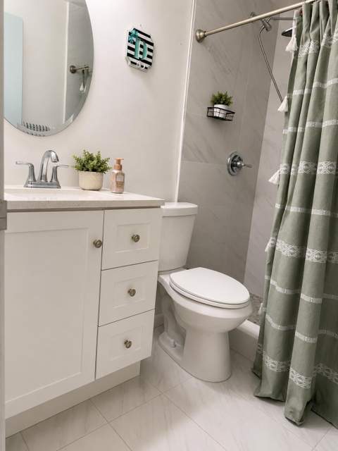 404 Harbour Pointe Way, Greenacres FL - photo 9 of 11
