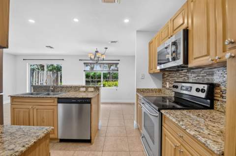 6691 Old Farm Trail, Boynton Beach FL - photo 12 of 44