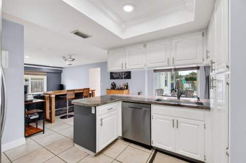 1630 Tamarack Way, Wellington FL - photo 21 of 62