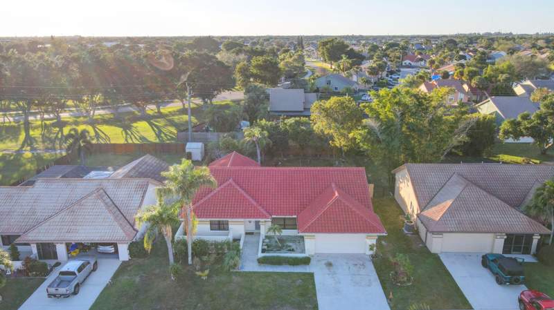 4 bedroom Single Family Residence at 9697 Majestic Way, Sun Valley Pud 1, Boynton Beach — photo 3