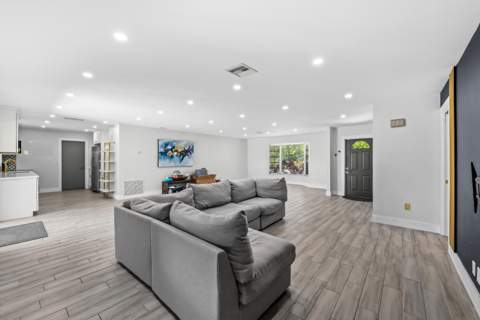 1226 SE 14th Street, Deerfield Beach FL - photo 9 of 31