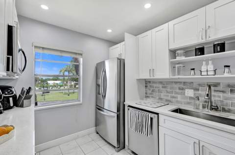 130 Lake Meryl Drive #227, West Palm Beach FL - photo 15 of 46