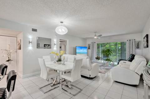 130 Lake Meryl Drive #227, West Palm Beach FL - photo 8 of 46