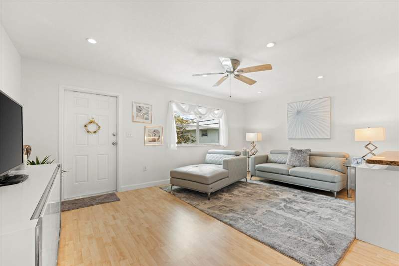 1 bedroom Condominium at 334 Tuscany F, Kings Point Tuscany Condos, Delray Beach — photo 3