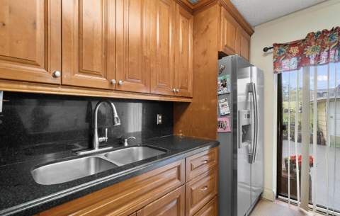 245 Woodland Road, Palm Springs FL - photo 9 of 21