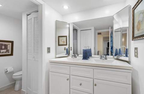 245 Woodland Road, Palm Springs FL - photo 18 of 21