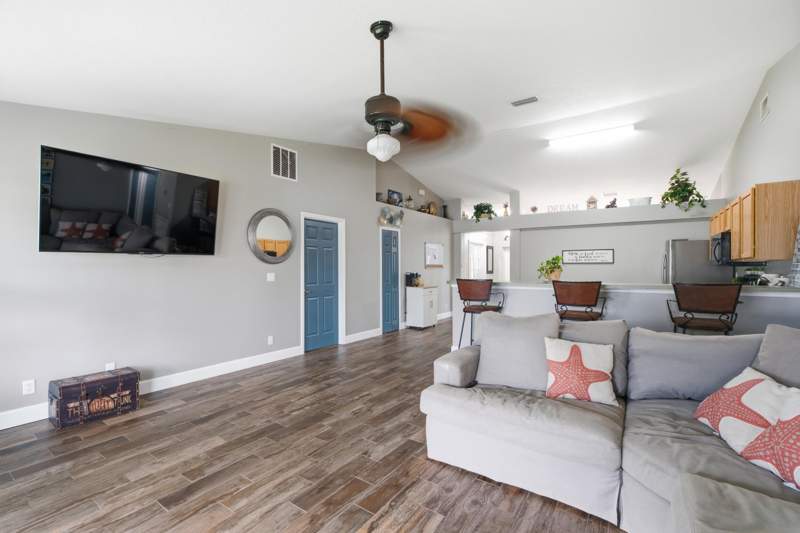3 bedroom Single Family Residence at 558 SW SOUTH QUICK Circle, BECKER ROAD AREA - PORT ST LUCIE SECTION  34, Port St. Lucie — photo 5