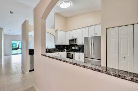 8375 Logia Circle, Boynton Beach FL - photo 11 of 89