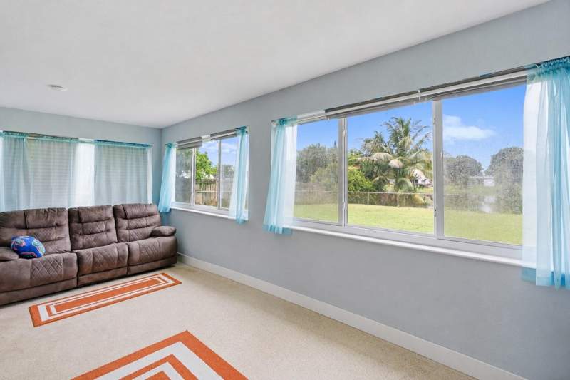3 bedroom Single Family Residence at 2780 NW 26th Avenue, Lake Tahoe Estates, Oakland Park — photo 3