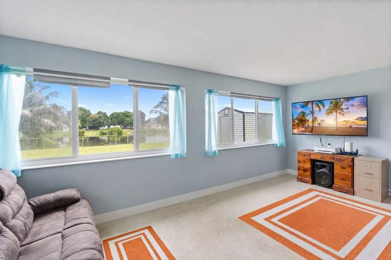 3 bedroom Single Family Residence at 2780 NW 26th Avenue, Lake Tahoe Estates, Oakland Park — photo 4