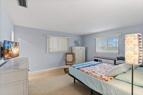2780 NW 26th Avenue, Oakland Park FL - photo 12 of 45
