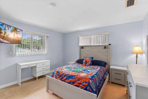 2780 NW 26th Avenue, Oakland Park FL - photo 15 of 45