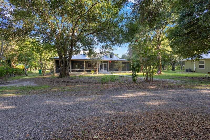 3 bedroom Single Family Residence at 8505 Immokolee Road, Metes And Bounds, Fort Pierce — photo 2