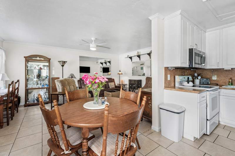 2 bedroom Condominium at 3120 Lake Osborne Drive #Bldg 7 Apt106, Murry Hills Apt Bldg Condo, Lake Worth Beach — photo 5