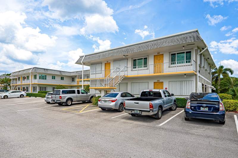 2 bedroom Condominium at 3120 Lake Osborne Drive #Bldg 7 Apt106, Murry Hills Apt Bldg Condo, Lake Worth Beach — photo 2