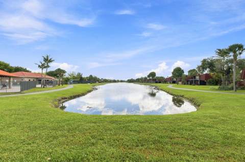 8554 Boca Rio Drive, Boca Raton FL - photo 22 of 37