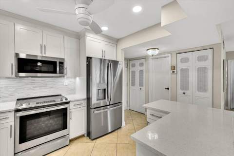 3520 S Ocean Boulevard #L405, South Palm Beach FL - photo 7 of 42