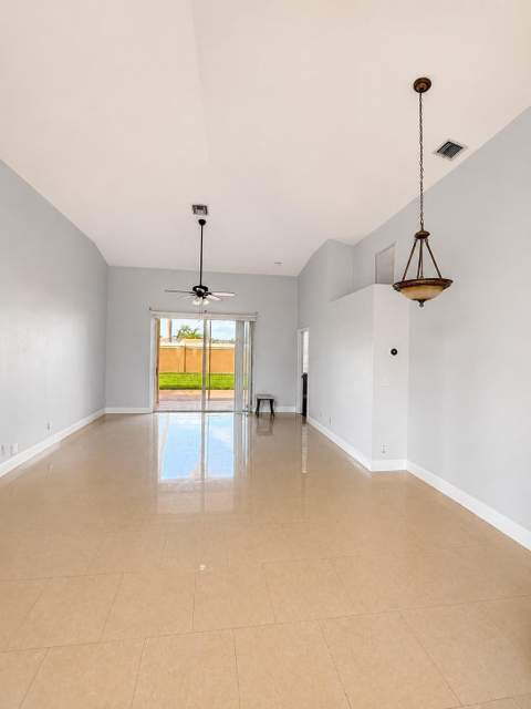 8061 Saw Palmetto Lane, Boynton Beach FL - photo 22 of 23