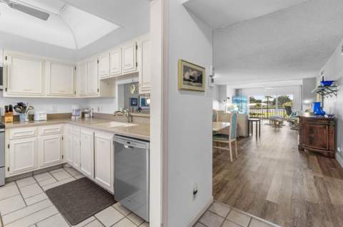 250 John F Kennedy Drive #204, Atlantis FL - photo 9 of 42