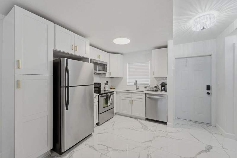 2 bedroom Townhouse at 809 W Oakland Park Boulevard #K2, Racquet Club, Oakland Park — photo 3