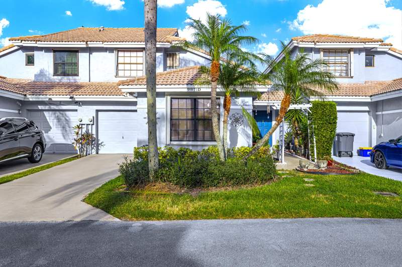 3 bedroom Townhouse at 9871 Watermill Circle #D, Briarridge 1, Boynton Beach — photo 2