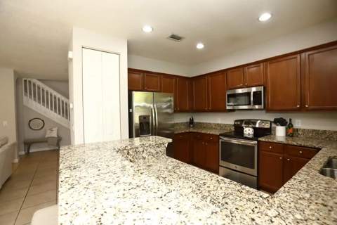 807 E Village Circle, Davie FL - photo 9 of 43